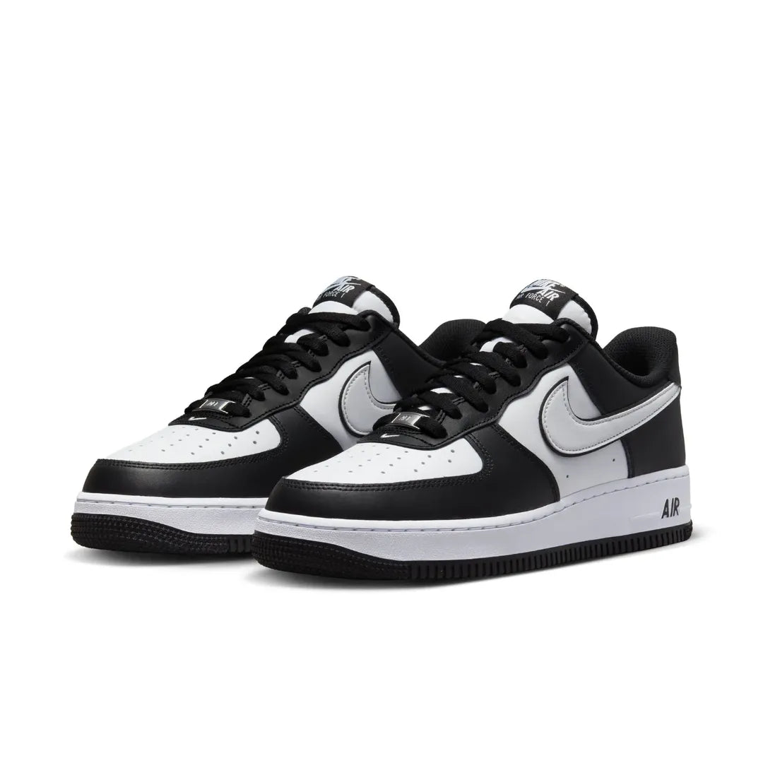 Air Force 1 “Panda”