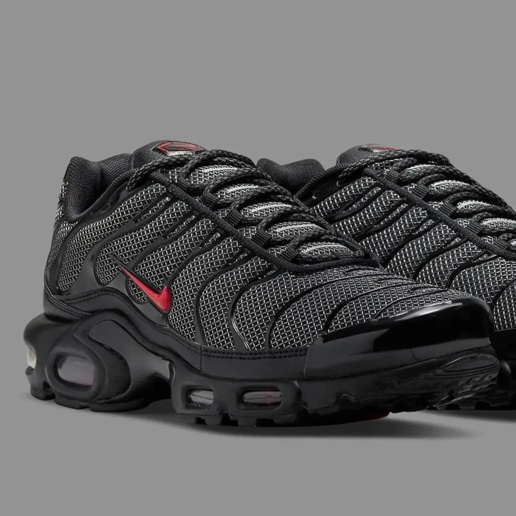 Air Max Plus “Triple Black Red Swoosh”