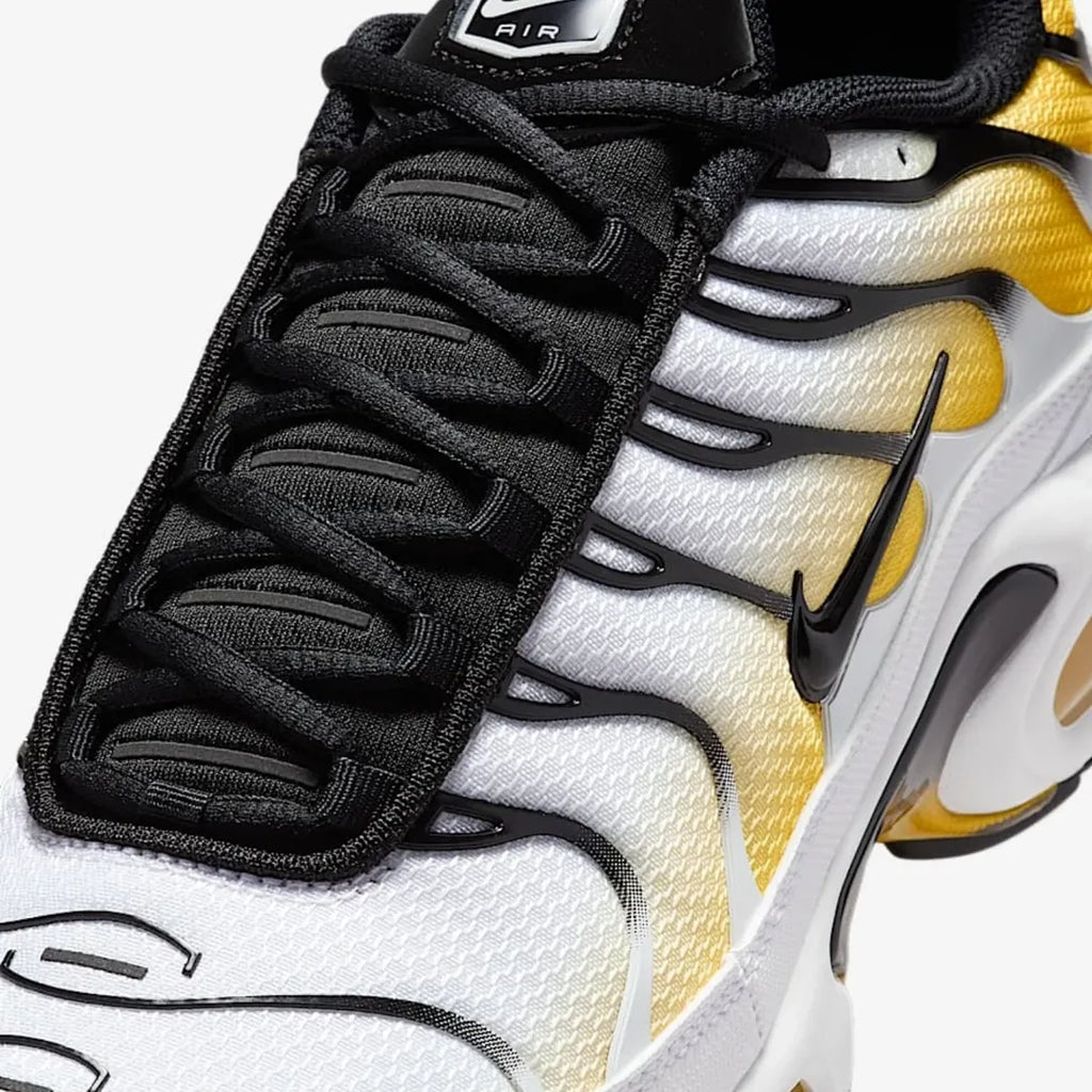 Air Max Plus “Sunset White”